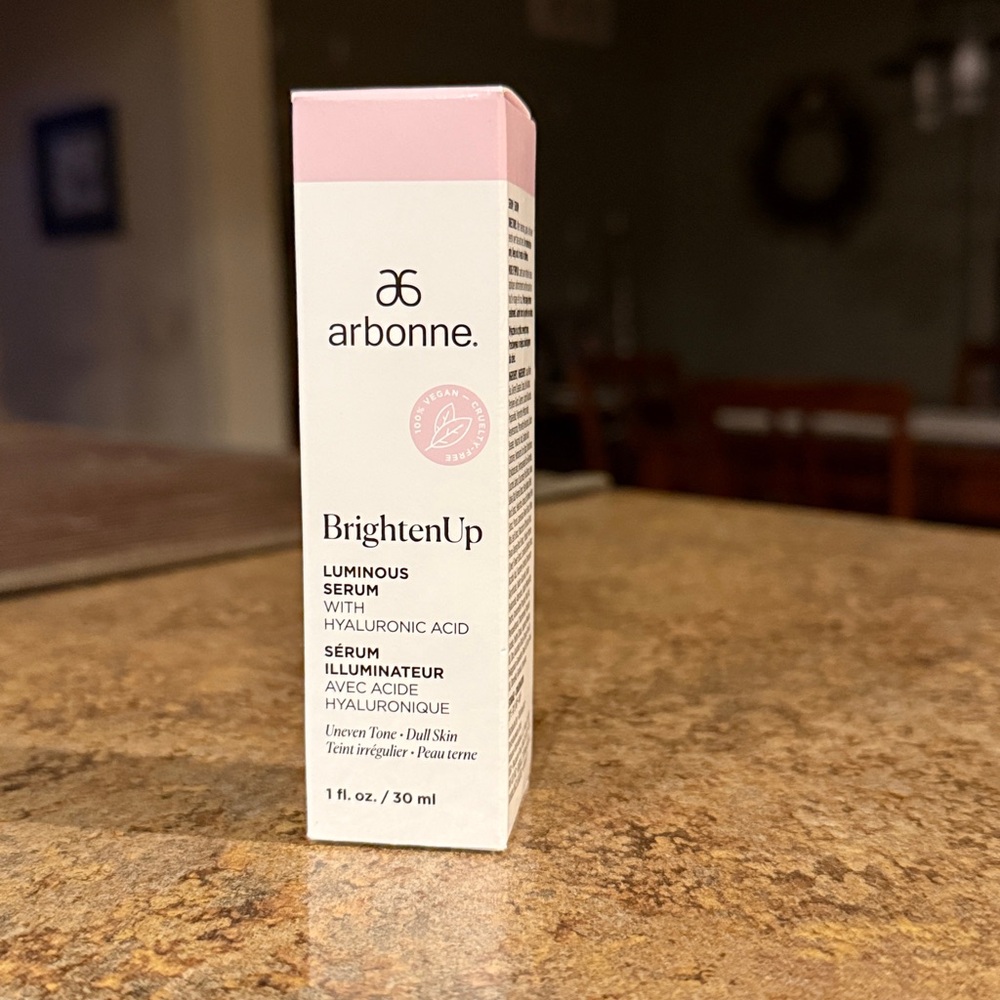 Arbonne BrightenUp Serum in White and Pink